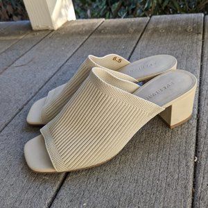 Everlane size 6.5 white mules